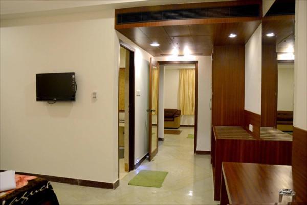 Raya'S Grand Ξενοδοχείο Kumbakonam Εξωτερικό φωτογραφία