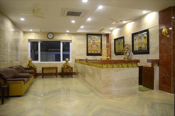 Raya'S Grand Ξενοδοχείο Kumbakonam Εξωτερικό φωτογραφία