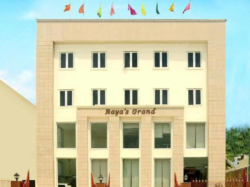 Raya'S Grand Ξενοδοχείο Kumbakonam Εξωτερικό φωτογραφία